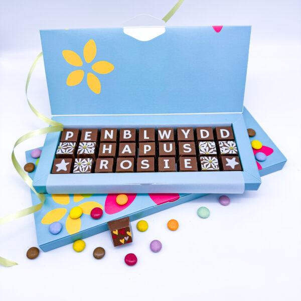 Penblwydd Hapus Chocolates by Cocoapod